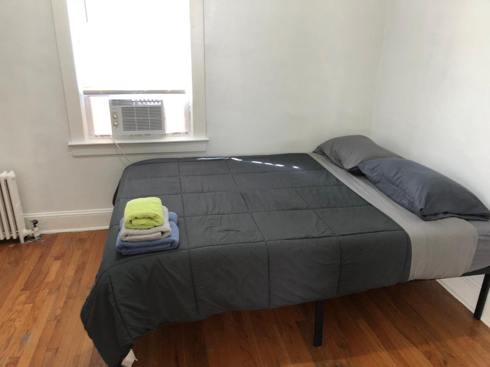 Private 2 Bedroom And 1 Bathroom House In A Quiet Area And Convenient To Nyc Bus And Train Perth Amboy Exterior photo